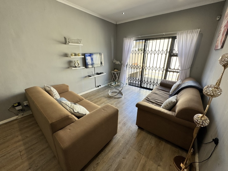 3 Bedroom Property for Sale in Parklands East Western Cape